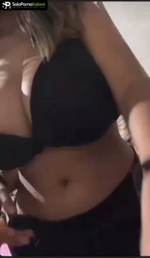 amateur big tits strip bigtits flashing-boobs just-boobs gif