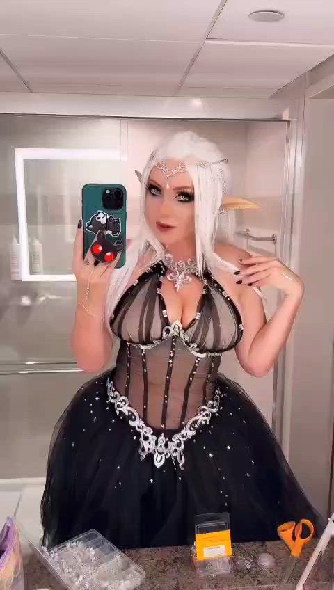 beautiful big tits blonde boobs cosplay goddess jessica nigri sexy gif