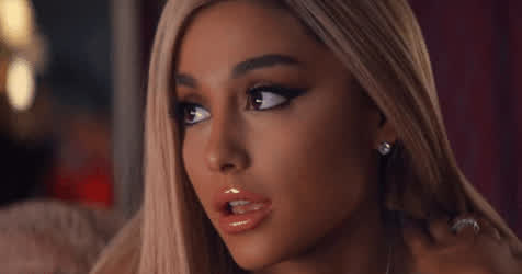 Ariana Grande gif