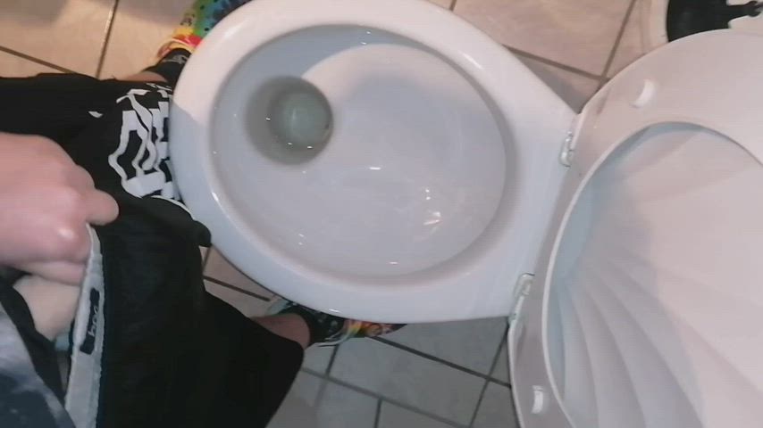 ftm pee peeing piss pissing gif