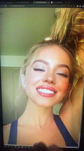 amateur cumshot cum nsfw facial celebrity smile sydney sweeney gif