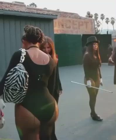 big ass booty celebrity fake ass khloe kardashian milf pawg gif