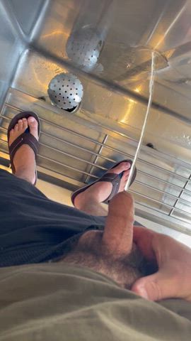 Aussie 37M looking for urinal buds