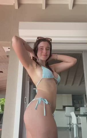 teen thick tits gif