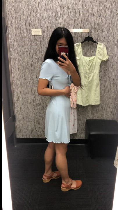 need to start wearing more dresses in my li[f]e