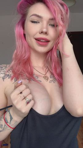 Does pink hair suit me?