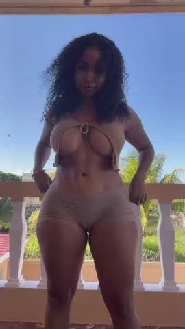 big ass big tits curly hair curvy ebony fitness gif