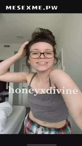 facial futanari kylie quinn short hair solo thick gif