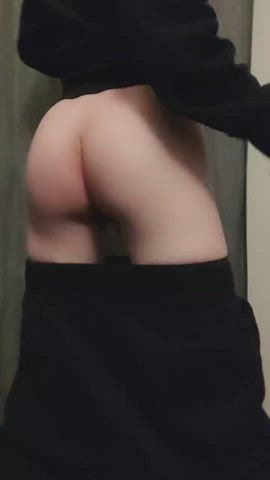 rate my jiggle? (18)