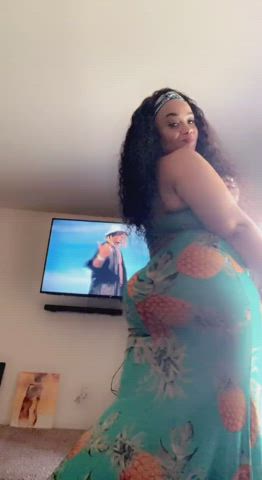 Redbone BBW MILF In Sundress