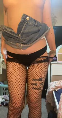 Do I look hot in fishnets?