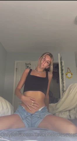 blonde masturbating onlyfans gif