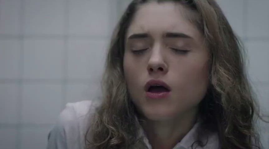 18 years old celebrity fingering masturbating moaning natalia dyer sexy gif