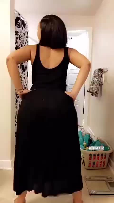 Dress Twerk