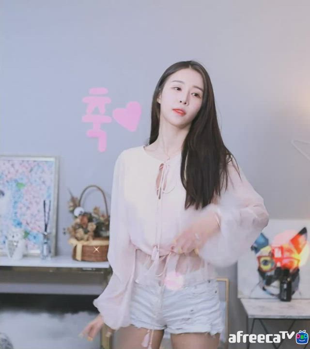 Body Dancing Korean gif