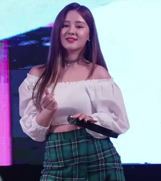 Momoland - Nancy 190523 5