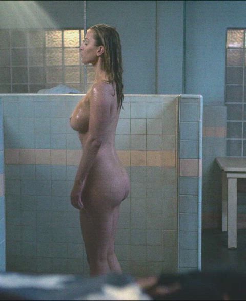 4k american big ass big tits blonde celebrity shower slow motion celebs gif