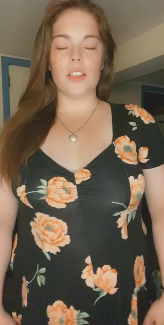 I love how my curves look in my new dress ? (OC)