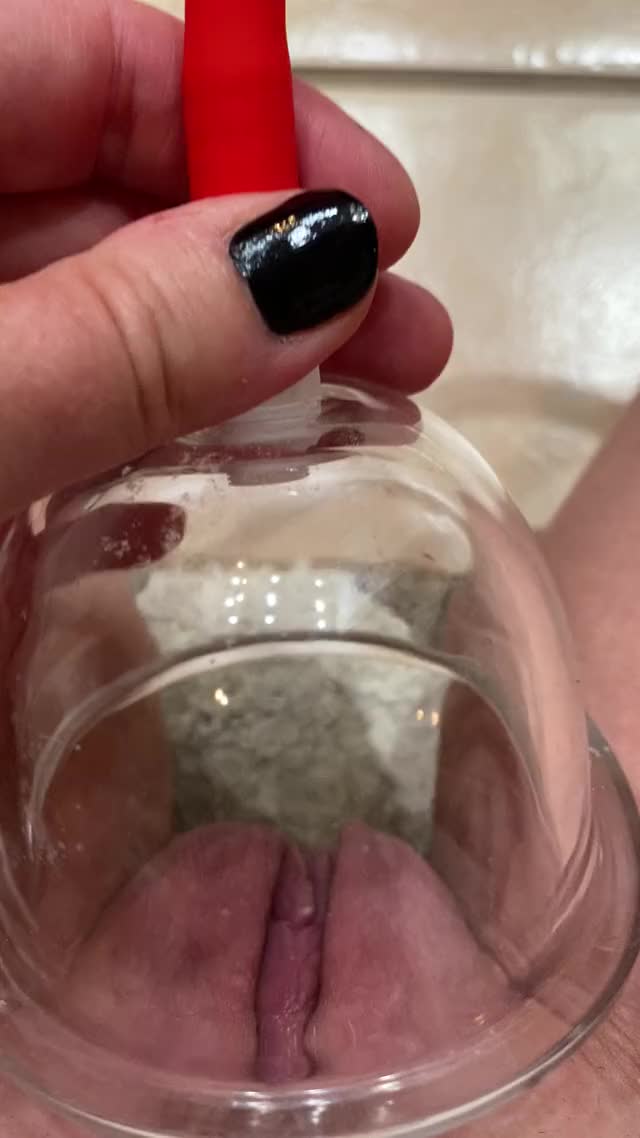 First time using clit pump. Interesting... (f47)
