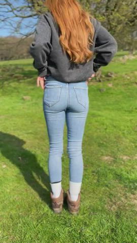 Amateur Ass Flashing Jeans Outdoor Pussy Redhead Shaking Strip gif