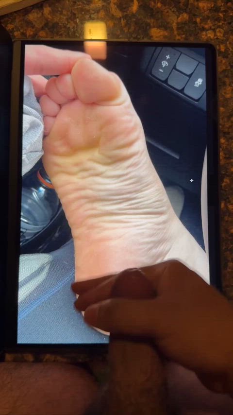 Tribute from our fave fan. Absolutely covered this soft sole.