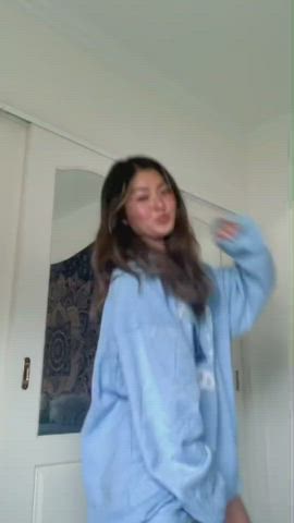 18 Years Old 19 Years Old Asian Ass Ass Clapping Dancing Tease Teen Teens gif