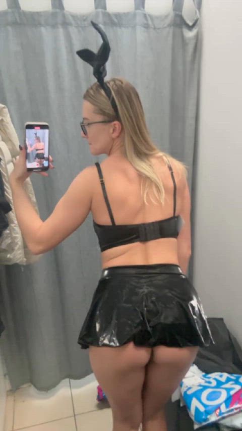 amateur ass blonde changing room fansly fitting room milf petite public solo amateur-girls