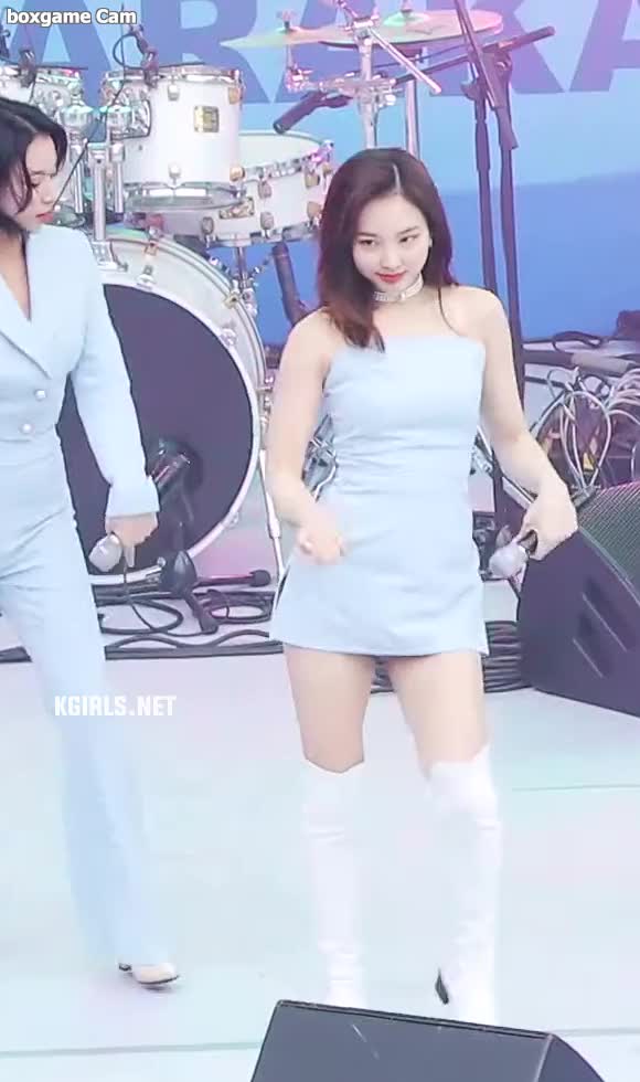 nayeon-twice-Akaraka-5-www.kgirls.net