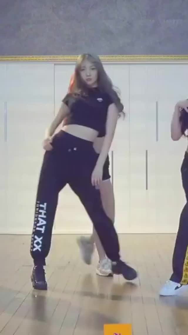 eunwoo tummy 1a (1)