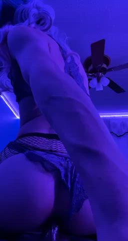 19yo sissy natalie in CT looking for another sissy