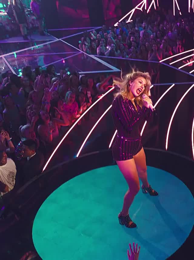 Taylor Swift gif