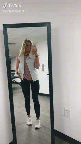 College Fitness Gap Mirror Tights gif