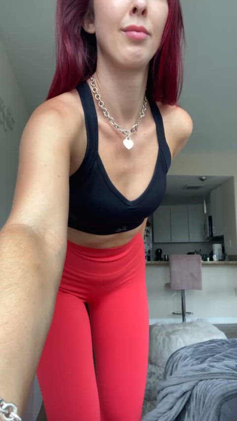 Red yoga pants for Valentine’s (f)