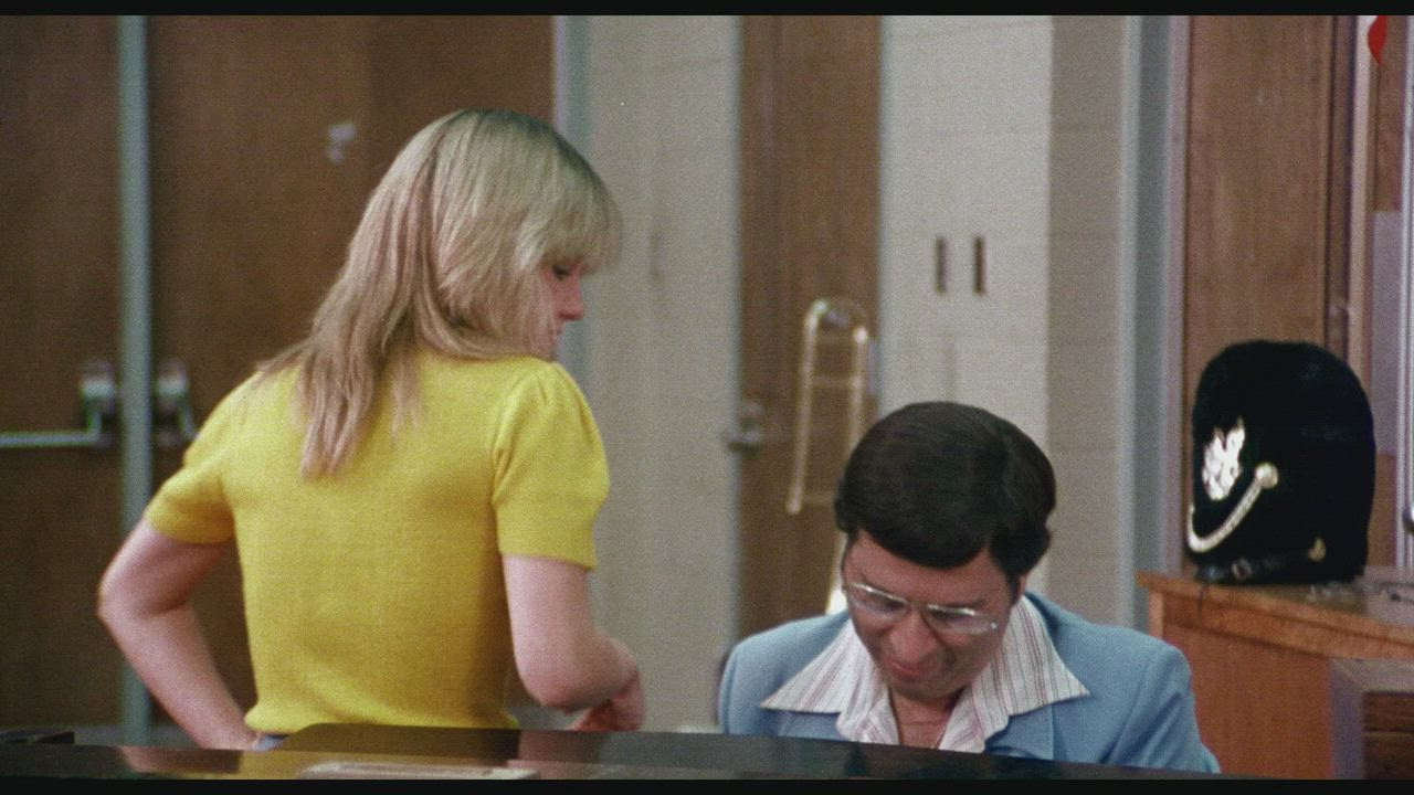 Natural Linnea Quigley - Graduation Day (1981)