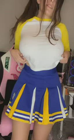 19 years old asian ass big tits schoolgirl teen tits titty drop gif