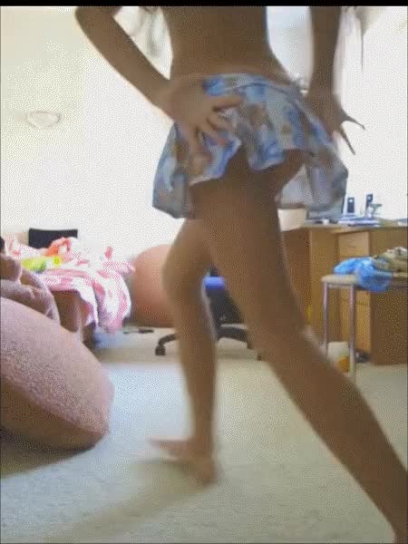 Petite Teen Slowly Reveals Ass