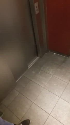 double blowjob elevator threesome gif