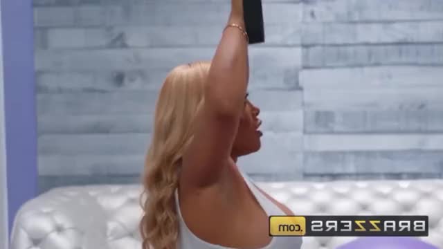 MoriahMills workout