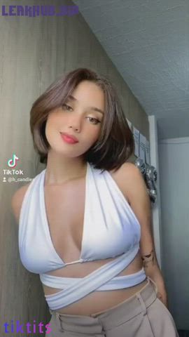 Cute girl nipslip