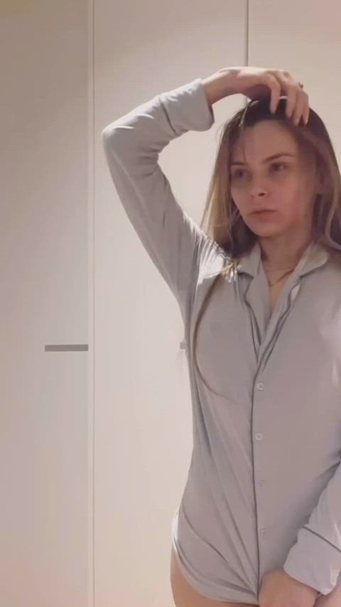 nipples non-nude ukrainian white girl gif