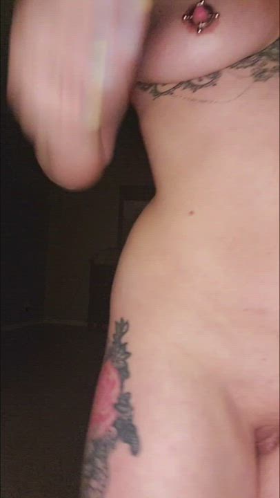 Any interest in a 42 year old mom with big nips and big labia? PMs always open ?