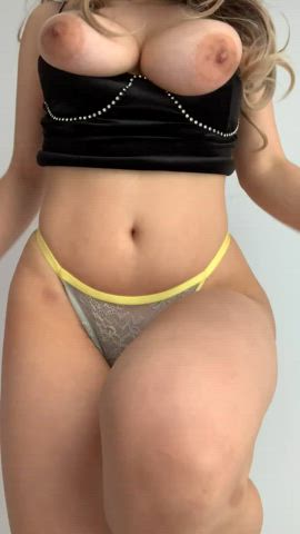 amateur ass big tits boobs gif