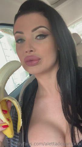 blowjob lips pornstar gif