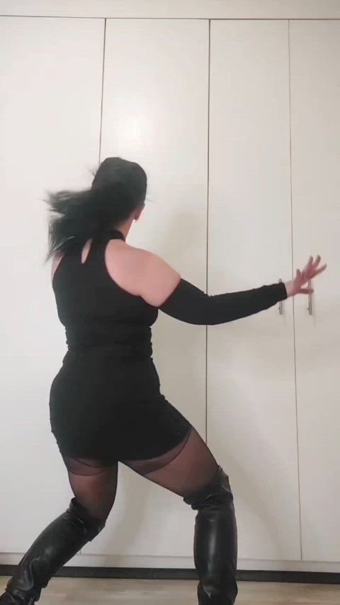 alt alternative big ass dance dancing goth ponytail thick tiktok r/tiktits alt-girls