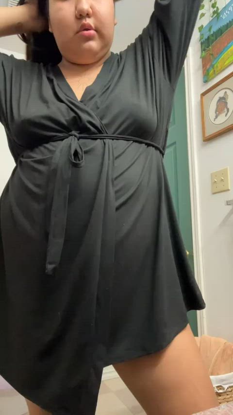 a cute and sexy robe reveal
