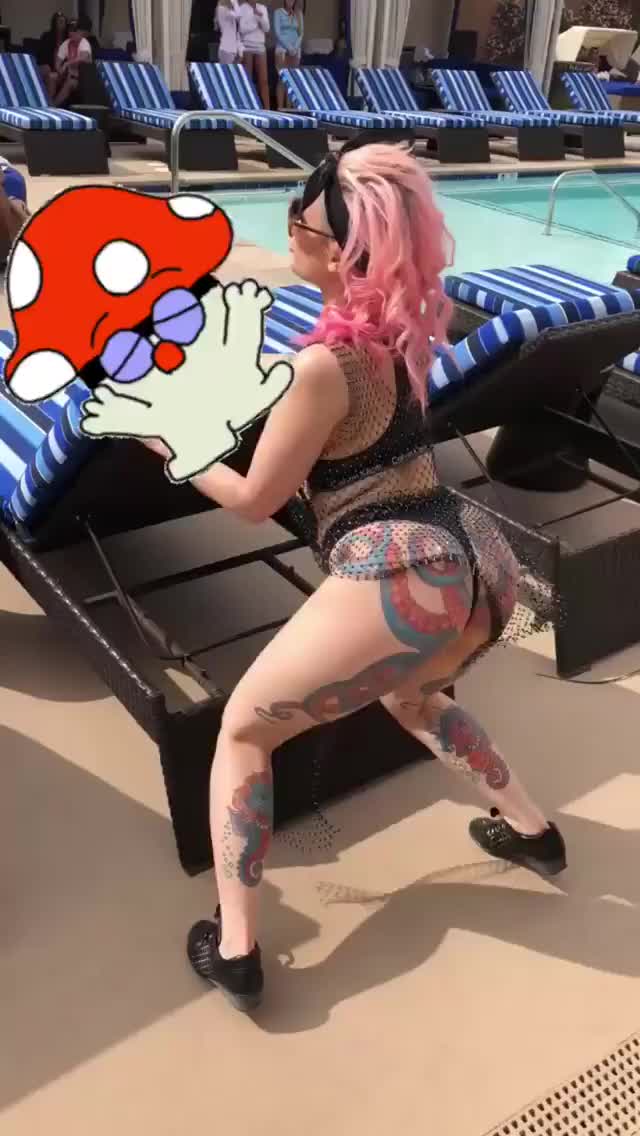 twerking gif