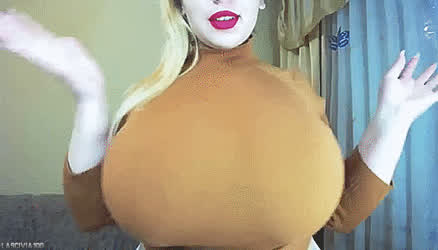Cam Camgirl Huge Tits Latina MILF Natural Tits Solo Webcam gif