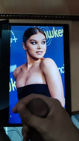 Here we go, again🔥🔥🔥🔥.... Hailee Steinfeld ♥️ covered with my cum....🍆💦💦💦💦