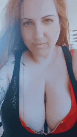 Big Tits Boobs Camgirl Cleavage Curvy Green Eyes MILF Redhead Tits gif