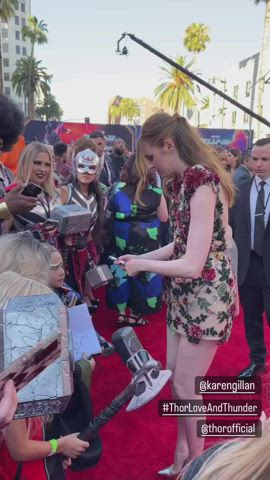 karen gillan legs pale gif